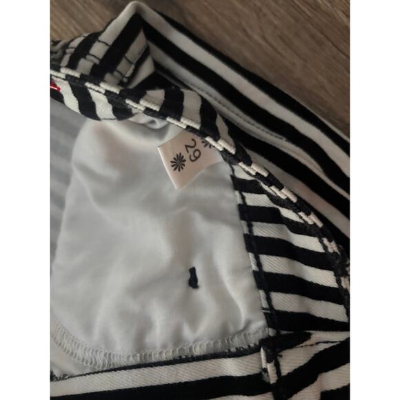 Show Me Your Mumu Berkeley Striped Flare Bellbottom Jeans Women's Size 29 - Picture 6 of 9